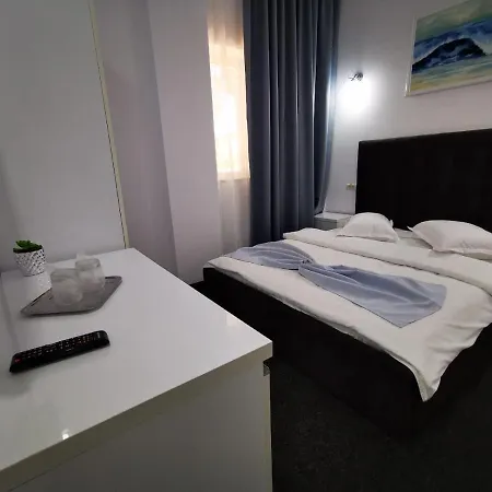 Vila Roxy Pe Plaja Belona Гостевой дом *