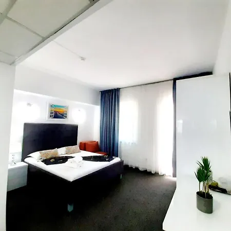 Vila Roxy Pe Plaja Belona Гостевой дом *