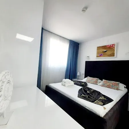 Гостевой дом Vila Roxy Pe Plaja Belona *