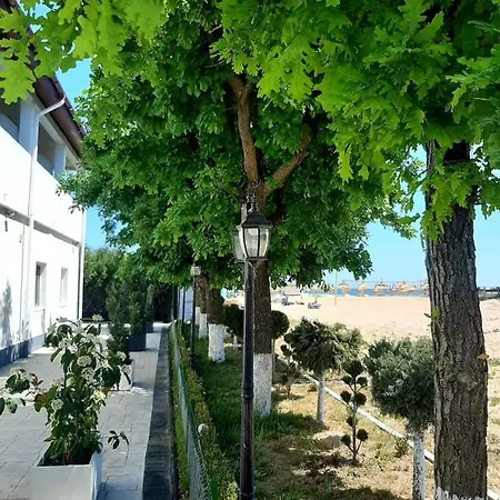 Vila Roxy Pe Plaja Belona Гостевой дом Эфорие Норд