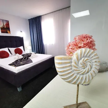 Vila Roxy Pe Plaja Belona *