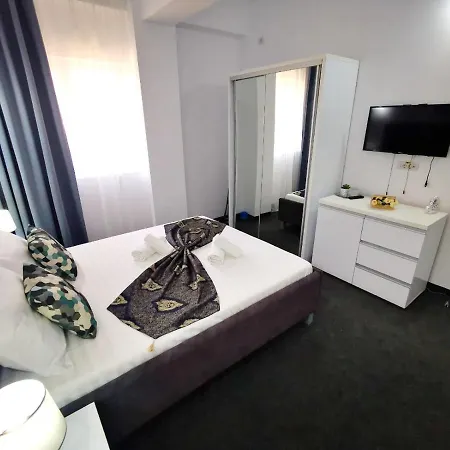 Vila Roxy Pe Plaja Belona Pensiune