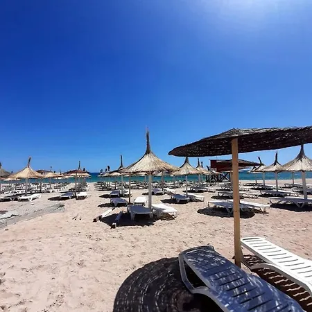 Vila Roxy Pe Plaja Belona