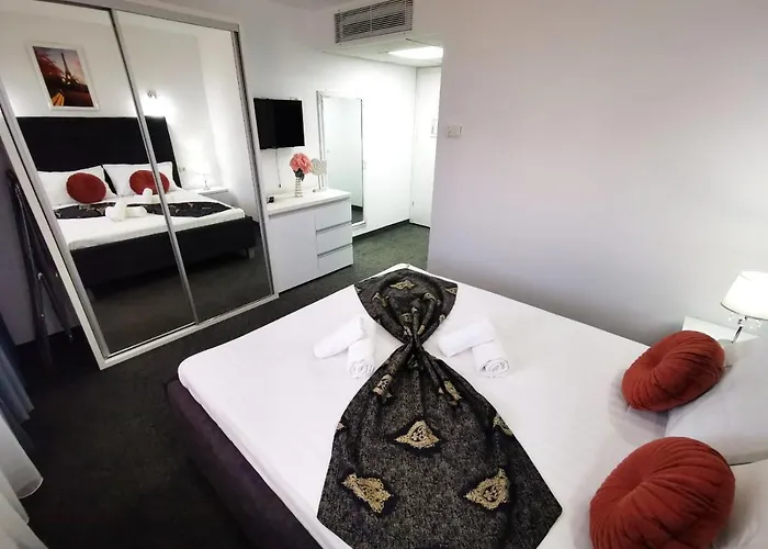 Vila Roxy Pe Plaja Belona Pensiune Eforie Nord